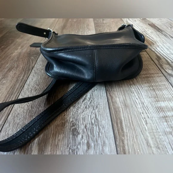 Vintage Vintage Coach Janice's Legacy Hobo Bag in Black Leather (Style 9950)